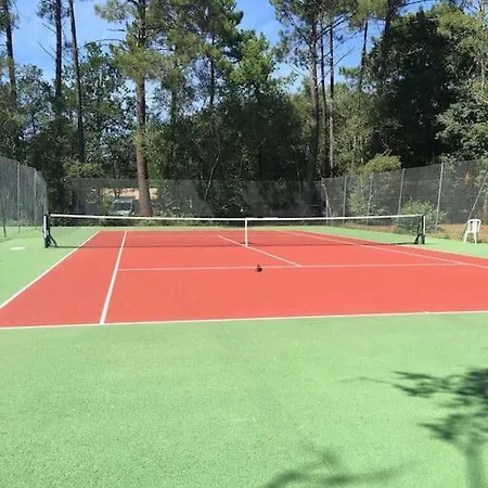 Marina De Talaris, Lacanau